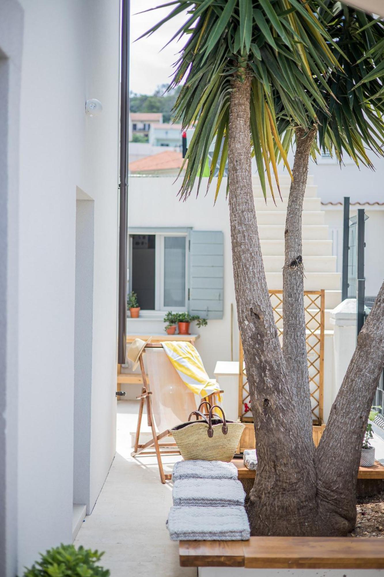 Studio Apartments Yucca, 2-Min To The Beach And 5 To Trogir Ngoại thất bức ảnh